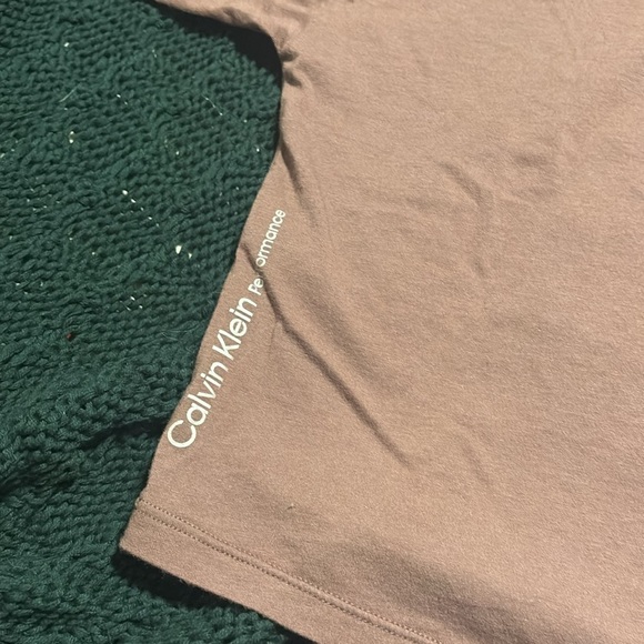 Calvin Klein Mauve Logo Crop Top Size M CK Streetwear Y2K Athleisure Essential - Picture 6 of 7